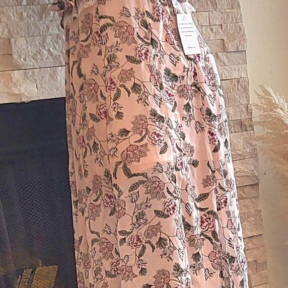 Bee Balm Maxi Dress - Picture 5 of 6